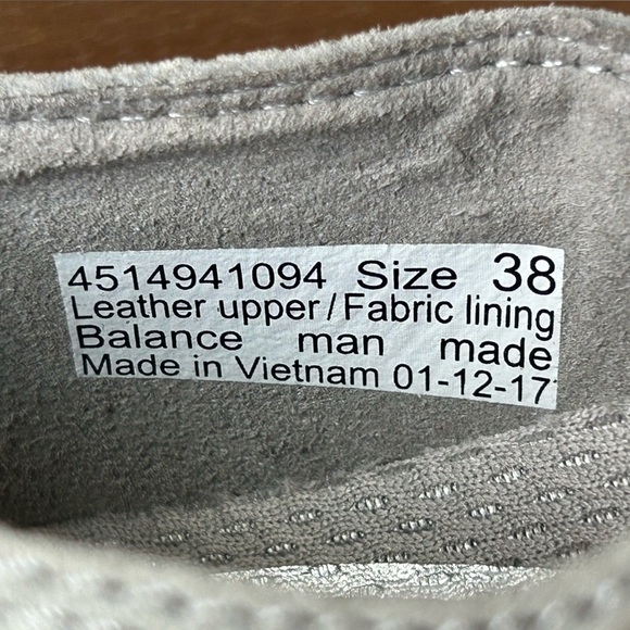 Dansko Haven Light Gray Suede Mary Jane Flats Adjustable Velcro Strap - Picture 10 of 12